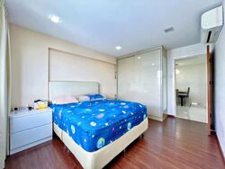 Blk 212 Jurong East Street 21 (Jurong East), HDB 5 Rooms #585097101